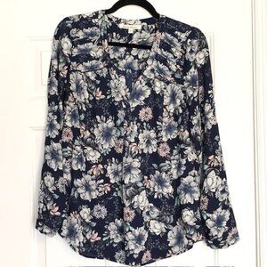 Black Rainn Size M Navy Blue Floral Blouse V Neck Long sleeve or Roll Tab